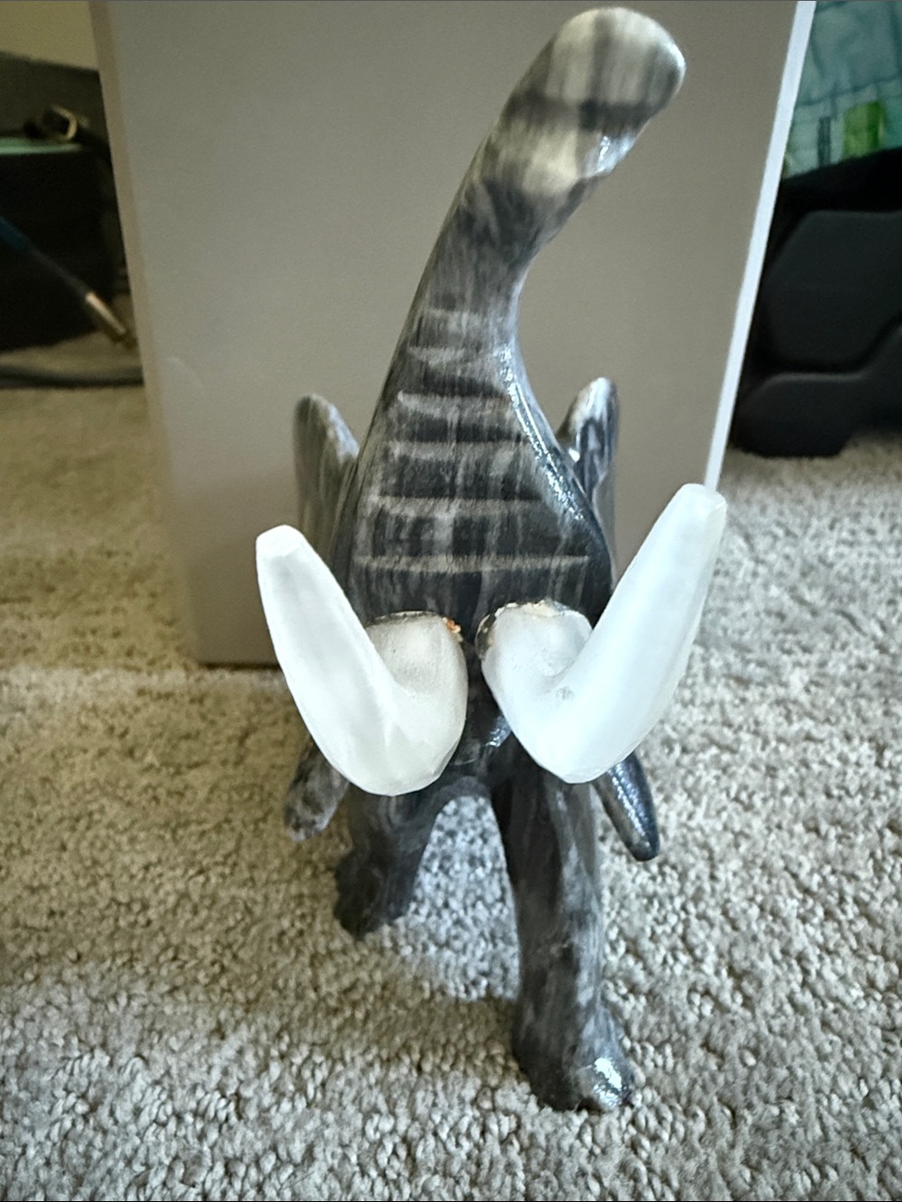 Decorative Black Marble Elephant Figurine with White Tusks - Picture 5 of 5